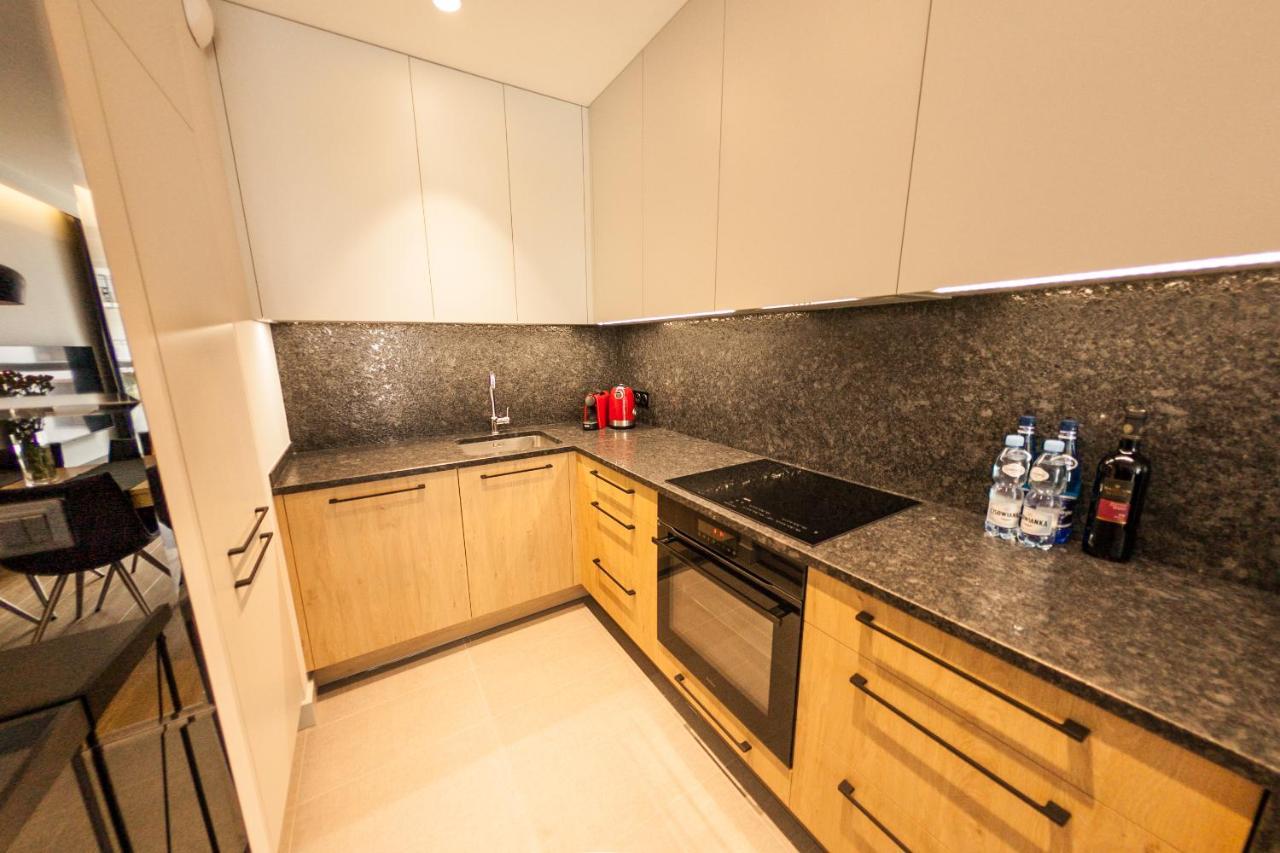 Apartament Aureus Apartment กดัญสก์ ภายนอก รูปภาพ