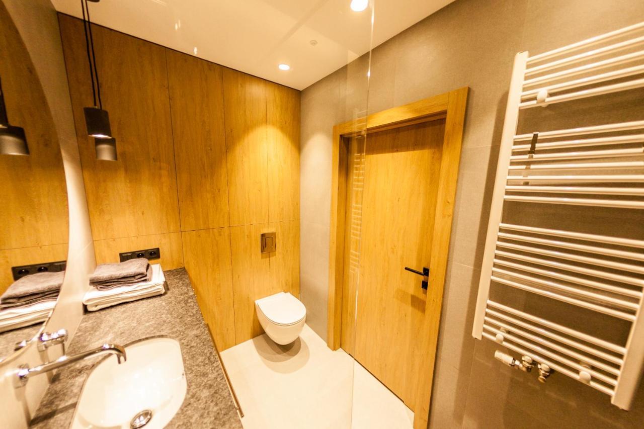 Apartament Aureus Apartment กดัญสก์ ภายนอก รูปภาพ